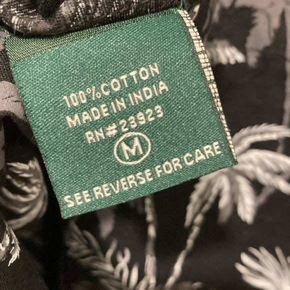 Stillwater Supply Co. Men’s Short Sleeved Button Up Palm Trees and Hibiscus - Picture 5 of 5